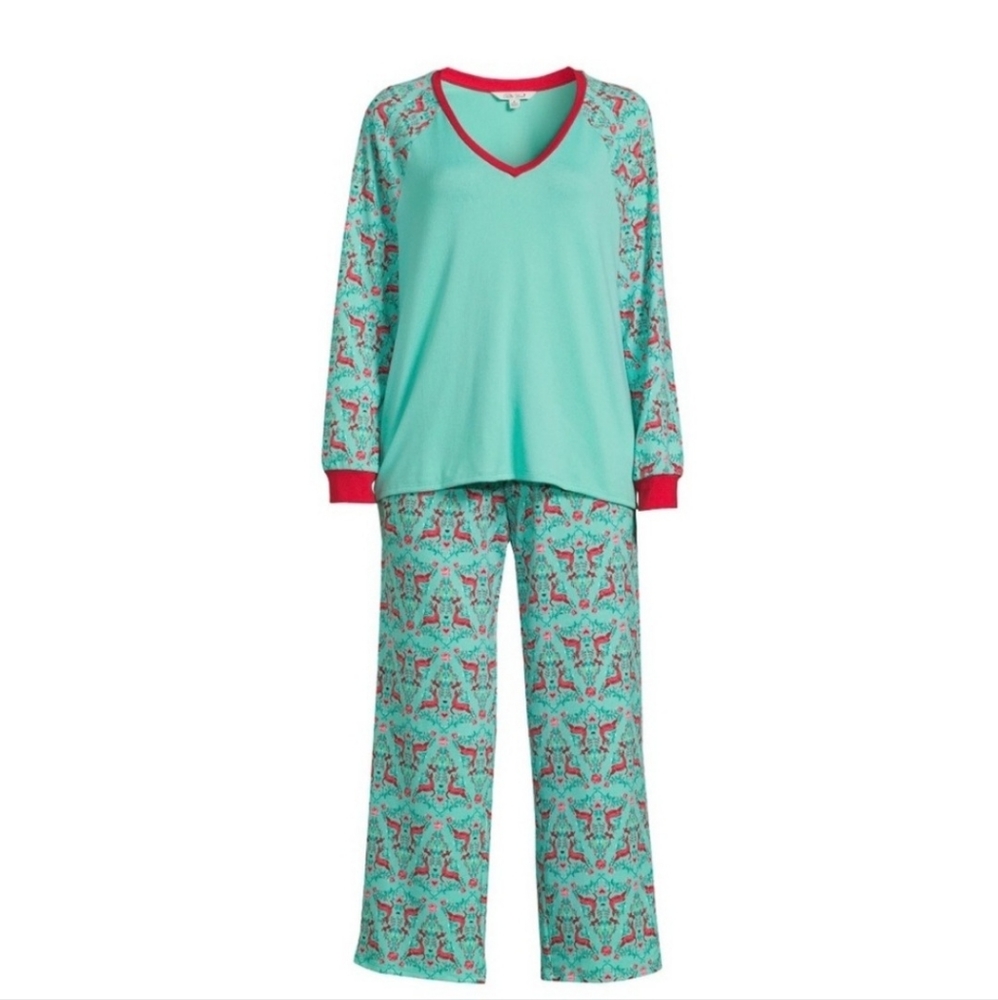 Pioneer Woman v-neck Pajamas